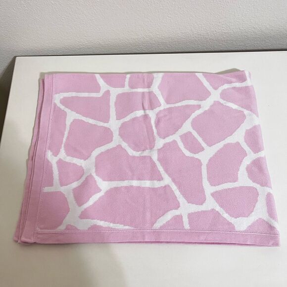 Pottery Barn Kids Pink White Giraffe Print Baby Blanket 100% Cotton Knit PBK - Picture 2 of 12